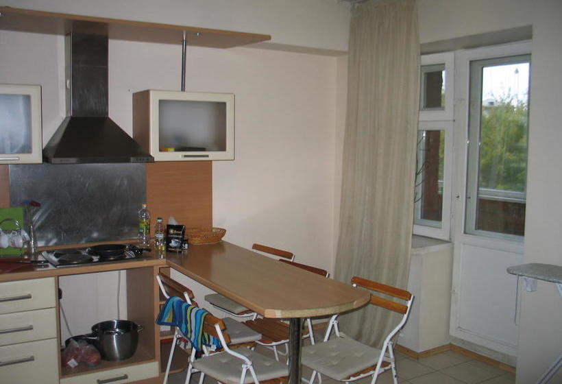 Hotel Stop House Hostel 7