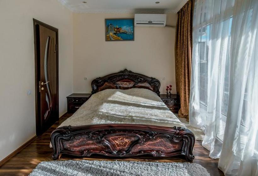 Mini Hotel Morskaya Skazka 11