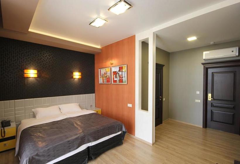 Boutique Hotel Absolute 6