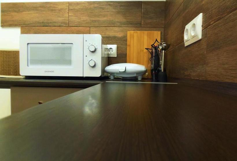 Hotel Hostel Etazh 4