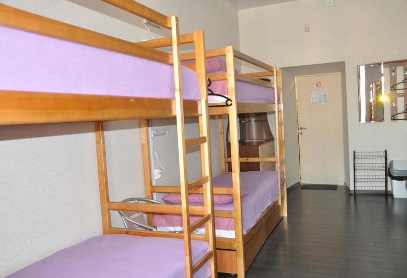 Hotel Vladstar Inn Hostel 18