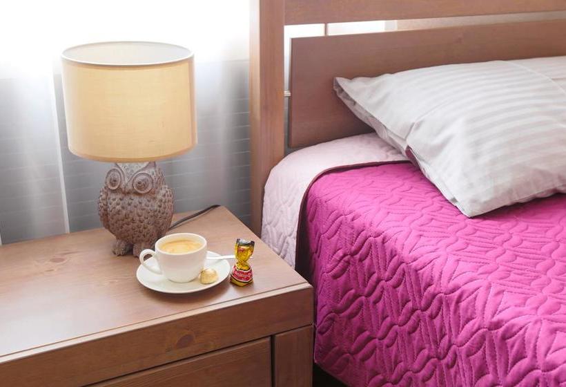 Hotel Vladstar Inn Hostel 8