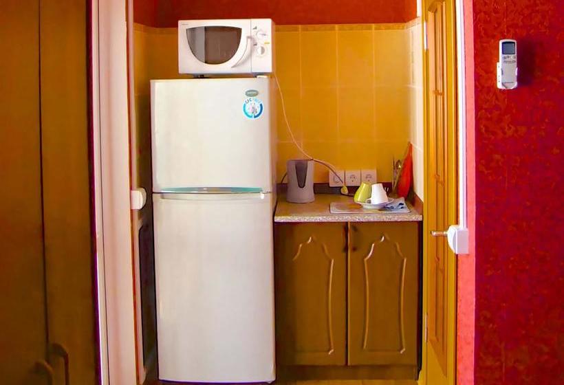 Mini Hotel Berdyanskaya 56 18
