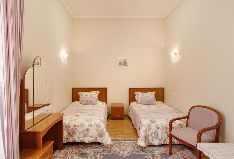 Hotel Sanatoriy Istok 8