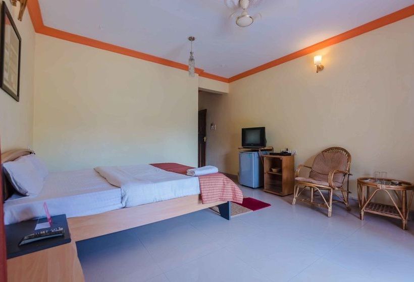 Hotel Oyo Stayout 5 Min To Candolim Beach 12