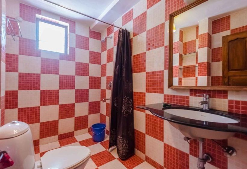 Hotel Oyo Stayout 5 Min To Candolim Beach 15