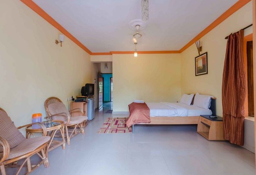 Hotel Oyo Stayout 5 Min To Candolim Beach 4