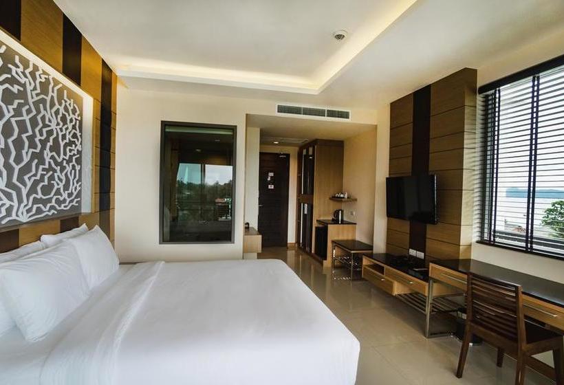 Hotel Aqua Resort Phuket Rawai Beach