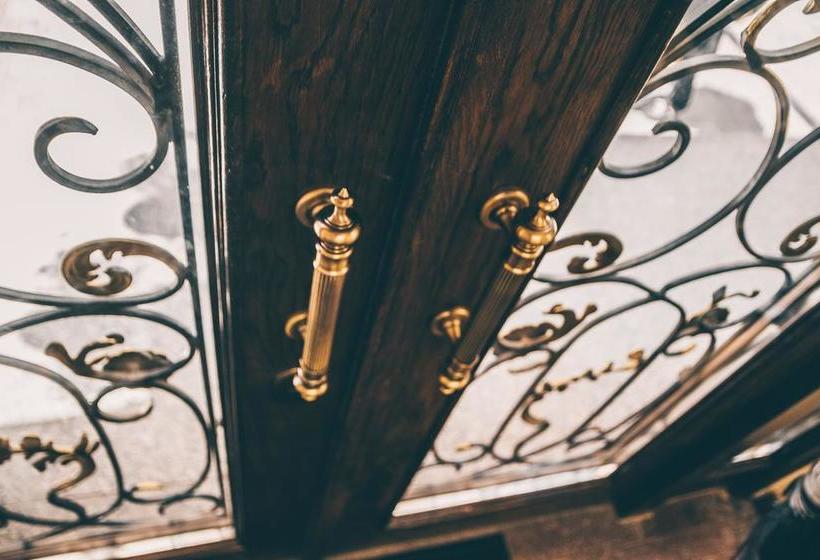 Hotel Sadovnicheskaya 20