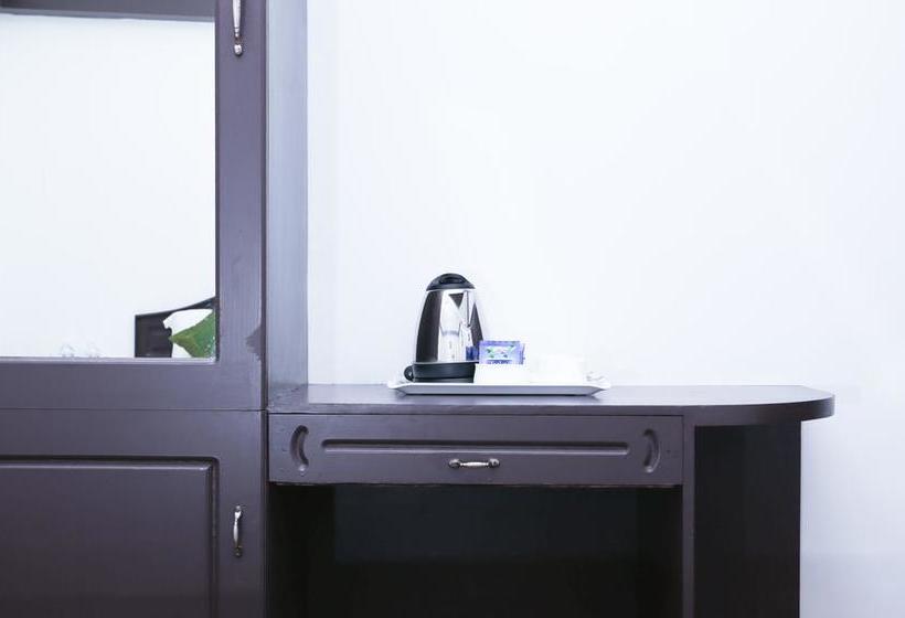 Hotel Treebo Swiss Garden 7