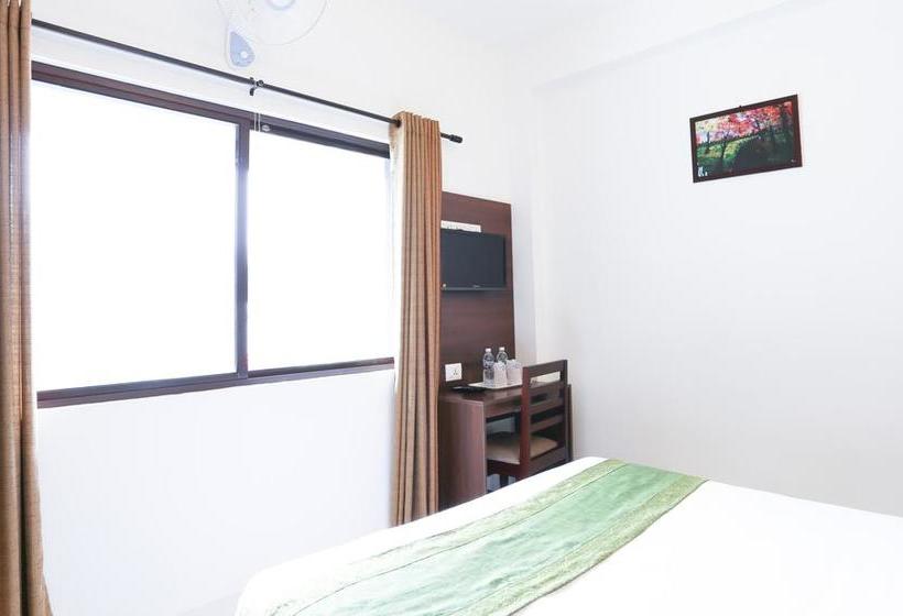 Hotel Treebo Swiss Garden 9