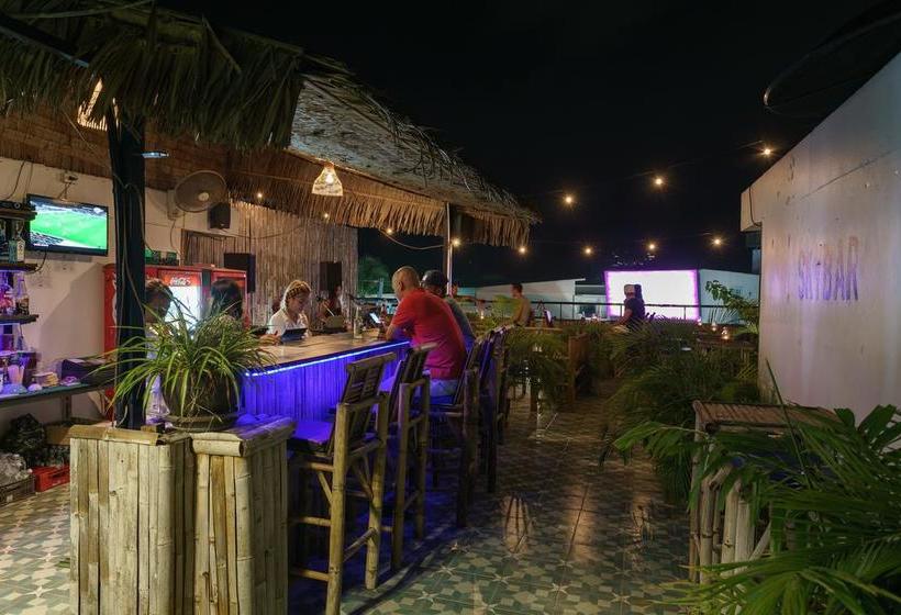 Hotel Chaweng Skybar & 10