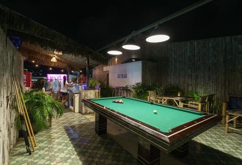 Hotel Chaweng Skybar & 12