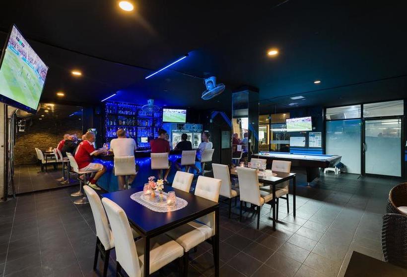 Hotel Chaweng Skybar & 4