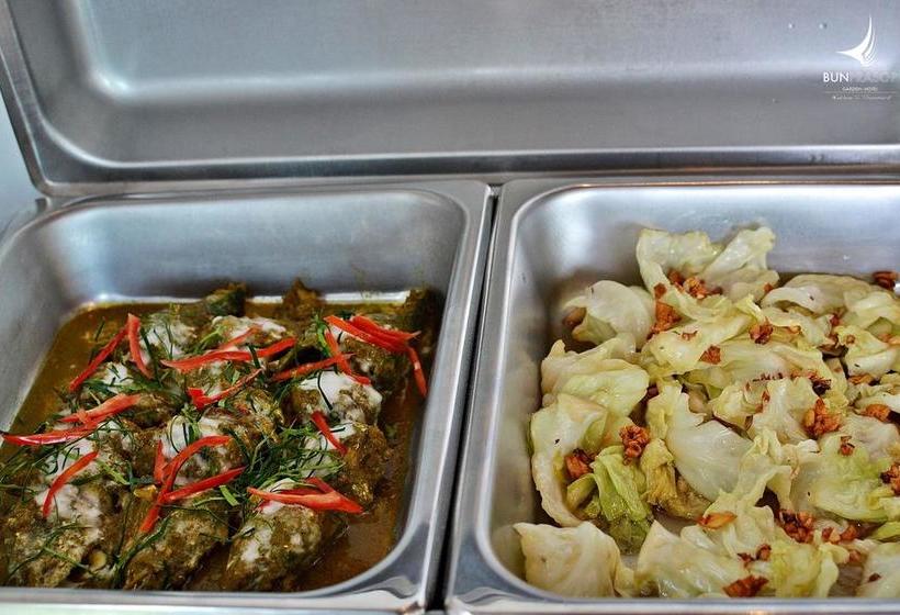 Hotel Bunprasop Garden 10