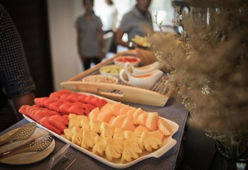 Hotel Bunprasop Garden 11