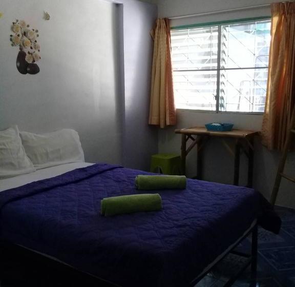 Hotel Bamboo Rest House 9