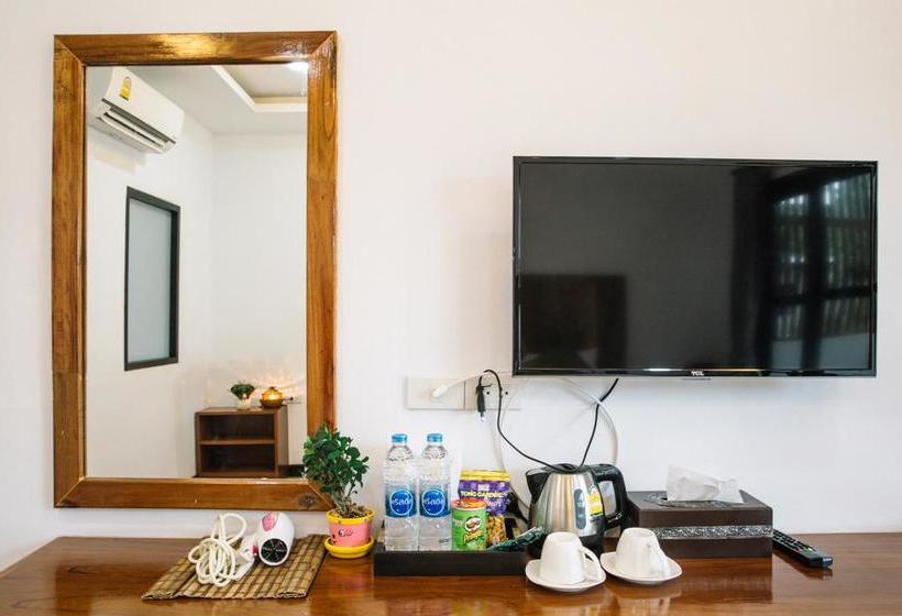 Hotel Baan Chankaew 13