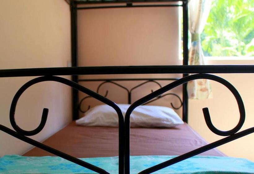 Hotel Love Station Hostel 13