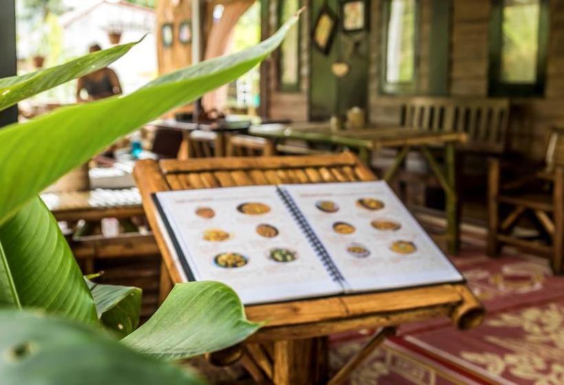 Hotel Love Station Hostel 8