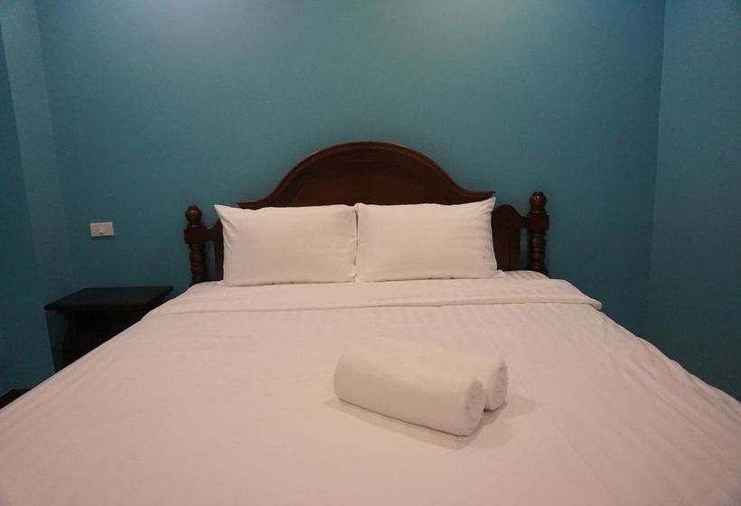 Hotel Baan Plubthong 15