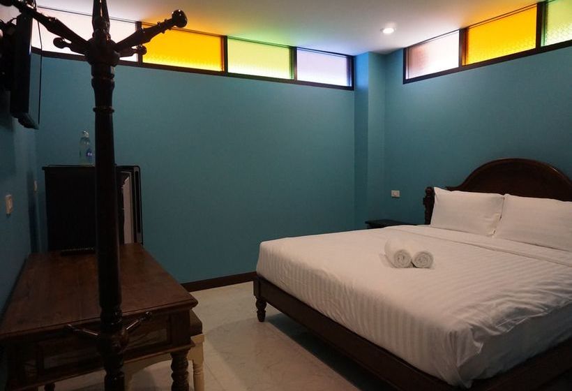 Hotel Baan Plubthong 16