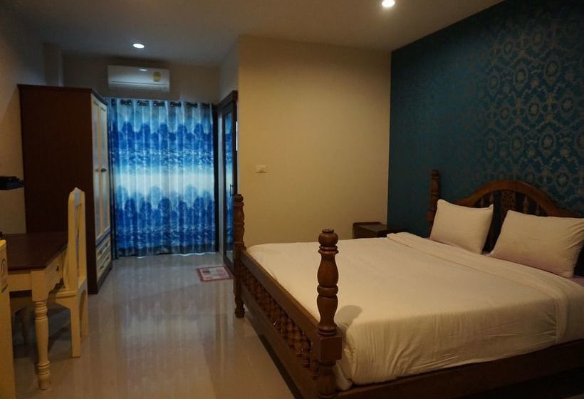 Hotel Baan Plubthong 18