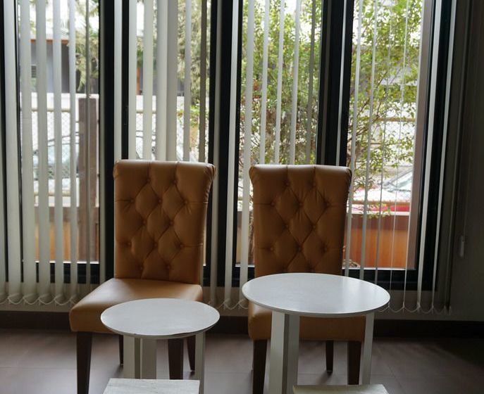 Hotel Baan Plubthong 2