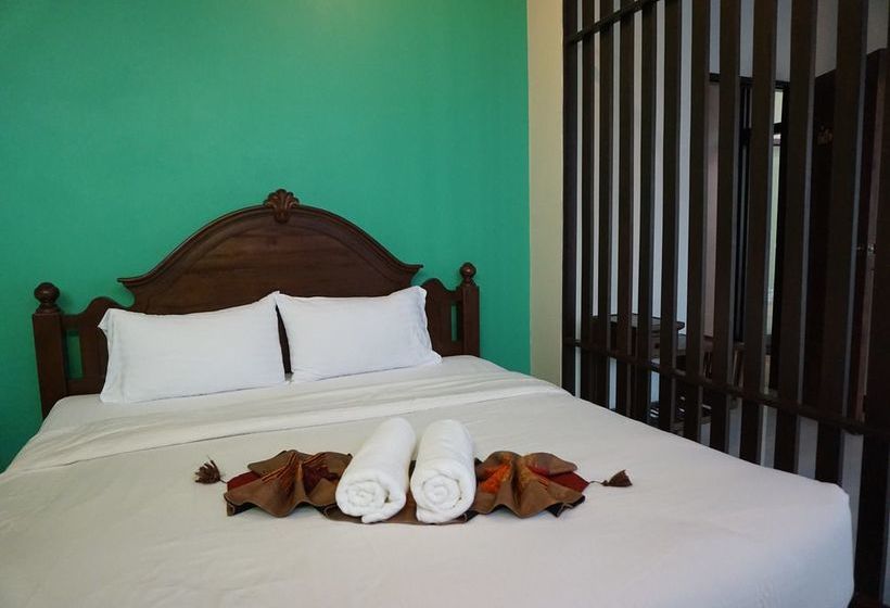 Hotel Baan Plubthong 20