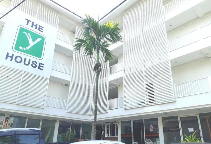 Hotel The Y House 12