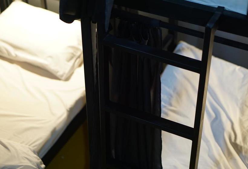 Hotel The Bird Hub Hostel 16