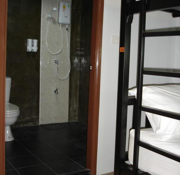 Hotel Rak Khun Hostel 15