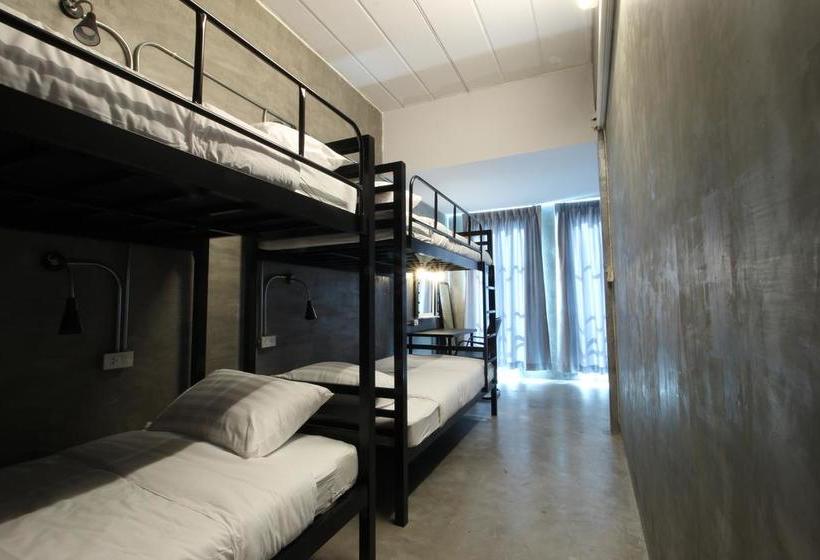 Hotel Urbanite Hostel 12