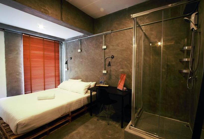 Hotel Urbanite Hostel 13