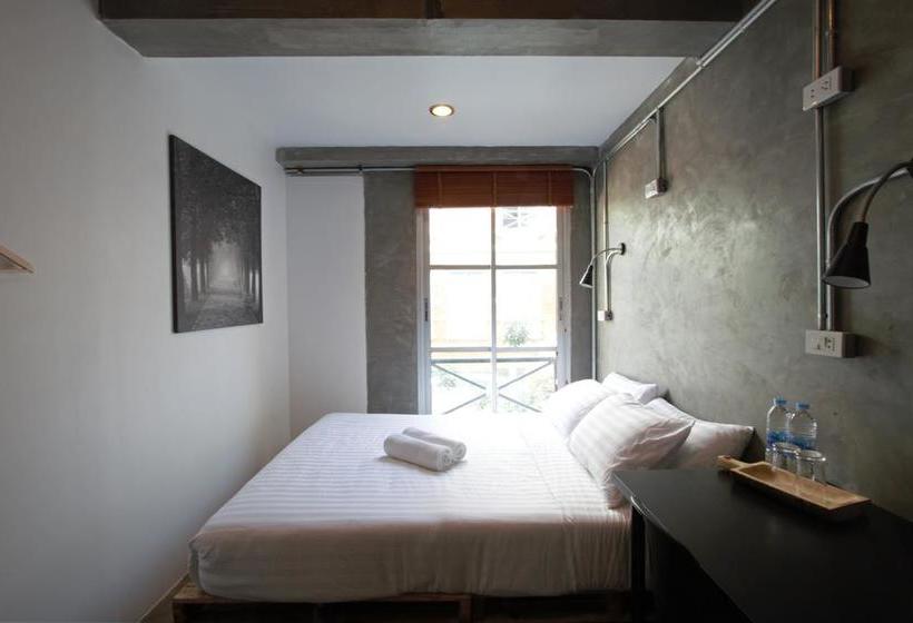 Hotel Urbanite Hostel 14