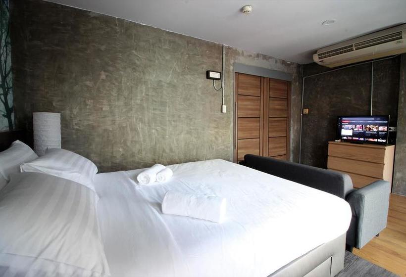 Hotel Urbanite Hostel 8