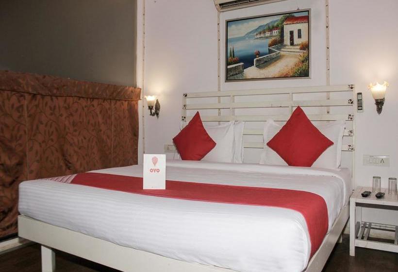 Hotel Camelot Fantasy Resort 5