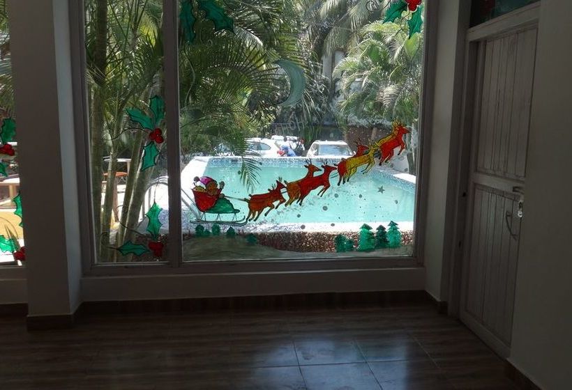 Hôtel Down Da Village 10