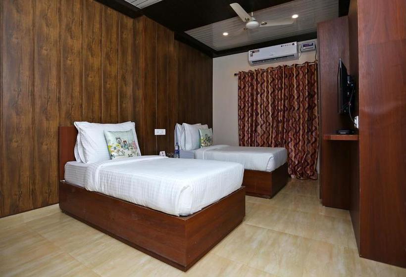 Hotel Oyo Flagship 111 Canal Road 14