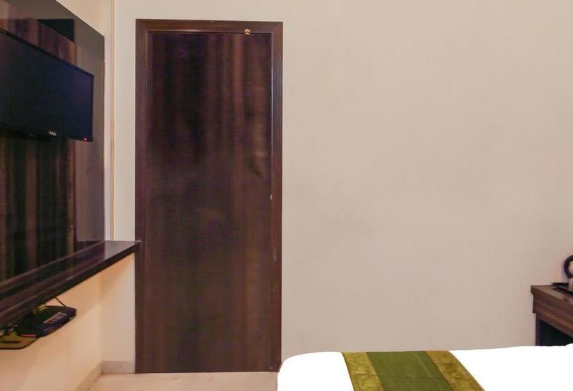 Hotel Palace Reisdency 6