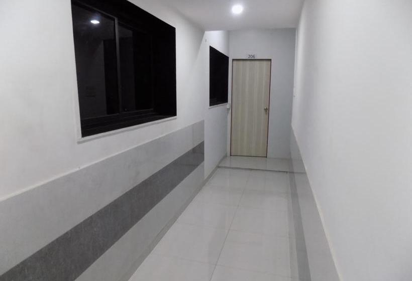 Hotel Maha Residency 3