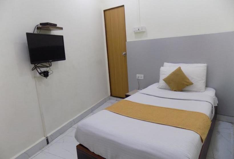 Hotel Maha Residency 7