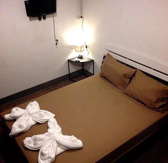 Hotel We Hostel Hatyai 11