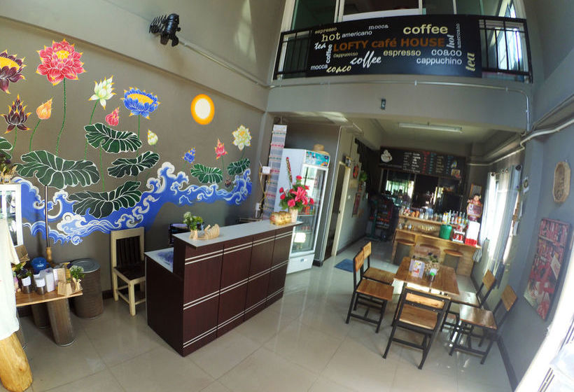 Hotel The Lofthouse Sansai San Sai Chiang Mai