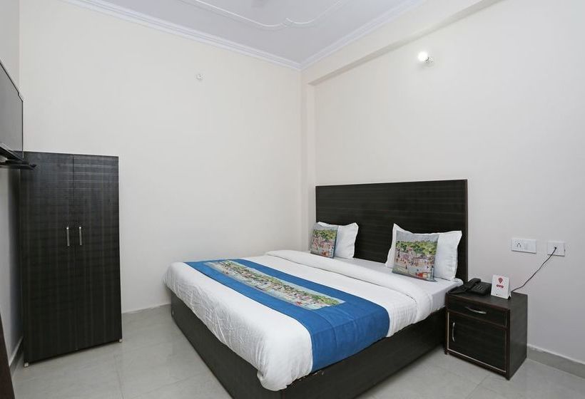 Hotel Oyo Rooms 082 Tapovan