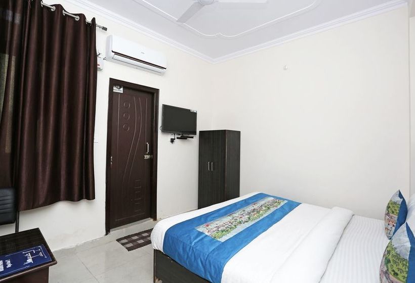 Hotel Oyo Rooms 082 Tapovan 13