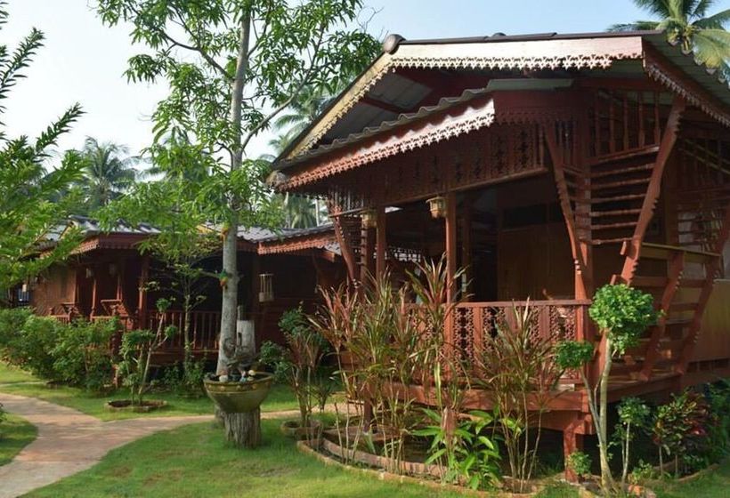 Hotel Baansuan Onanong Amphawa