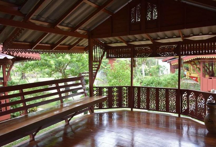 Hotel Baansuan Onanong 6