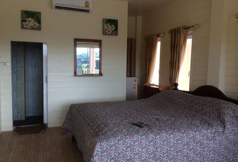 Pension Baansuan Rabiangnam 4