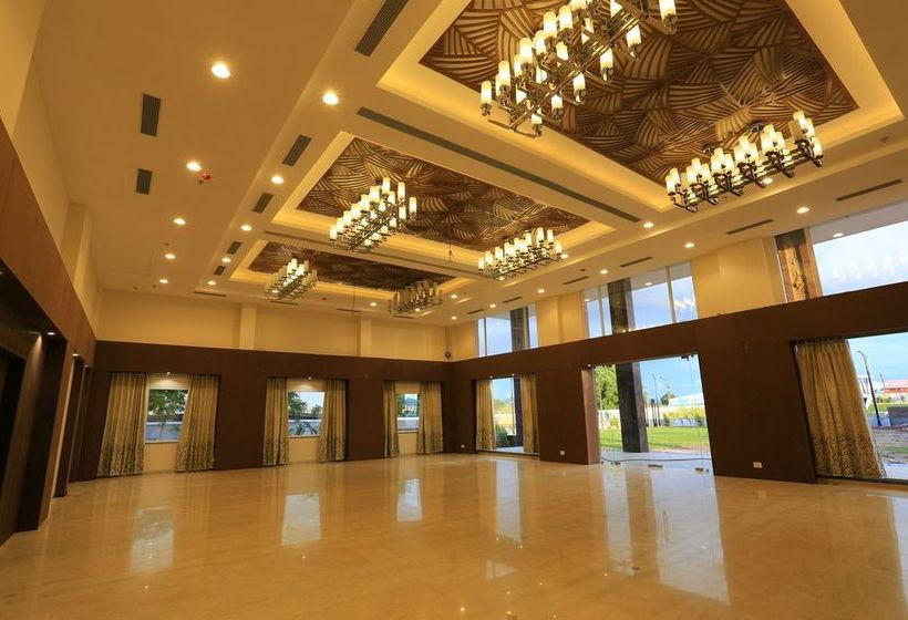 Hotel Tgi Grand Nandan Kanan 14